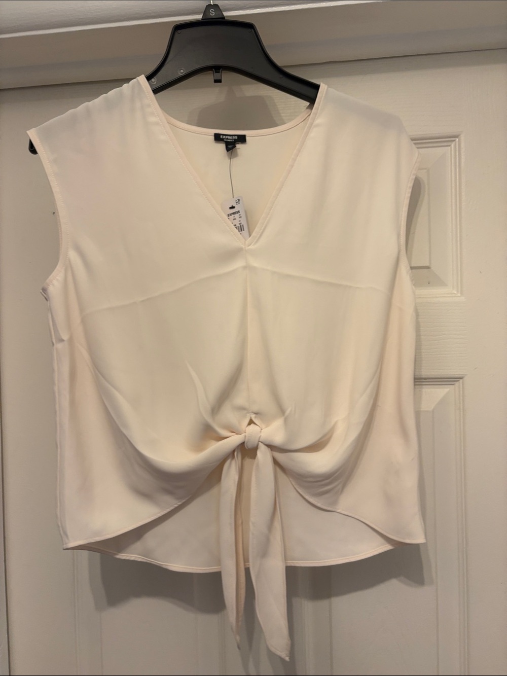NWT Express Cream Tie-Front V-Neck Sleeveless Camisole xs
